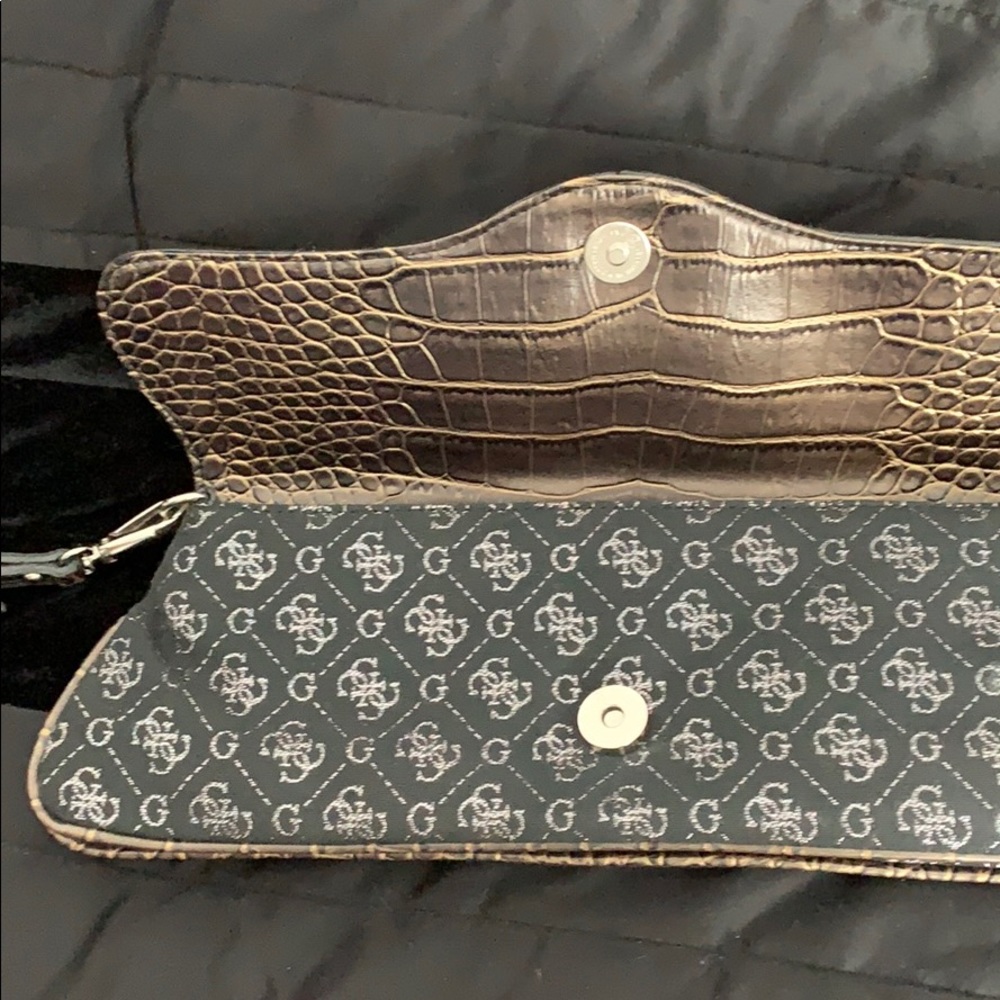 Purse - Picture 2 of 4